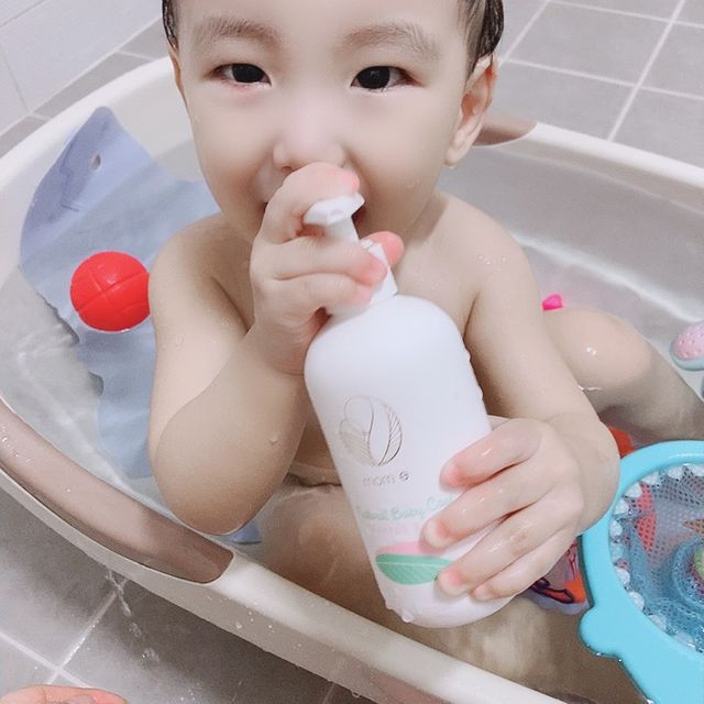 맘이 내추럴 베이비 케어 샴푸앤바스+로션 리뷰 사진