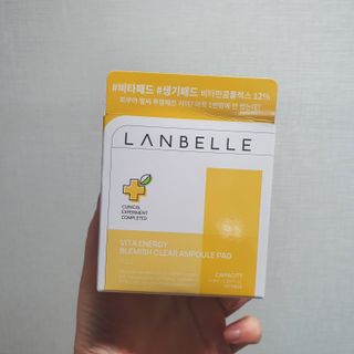 랑벨 비타 에너지 잡티 앰플 패드 65매 (투명하고 밝은 얼굴 광채패드) — 5점을 준 리뷰어가 2022년 6월 올린 사용 사진