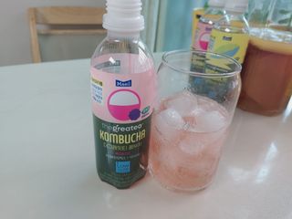 더그레잇티 콤부차 [매일유업] 더그레잇티 44kcal 콤부차 300ml *12개입 (오리지널 6개+베리리치 6개) — 5점을 준 리뷰어가 2023년 7월 올린 사용 사진
