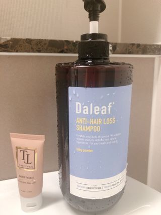 달리프 진저 베러 퍼퓸 탈모 완화 샴푸 1000ml 향 3종 — 5점을 준 리뷰어가 2021년 1월 올린 사용 사진