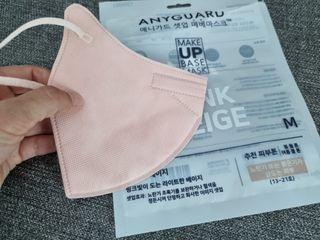 애니가드 셋업메베마스크 (대형 4컬러 + 중형 4컬러) — 4.5점을 준 리뷰어가 2022년 4월 올린 사용 사진