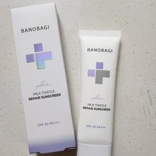 바노바기 코스메틱 바노바기 밀크씨슬 리페어 시카 선스크린 플러스 50ml — 5점을 준 리뷰어가 2023년 3월 올린 사용 사진