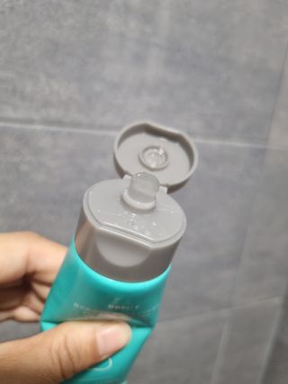 치과에서 쓰는 치약 _ 라벨제로 저불소 꼬마, 키즈, 유아, 베이비, 주니어 안전한 어린이치약 — 4점을 준 리뷰어가 2023년 2월 올린 사용 사진