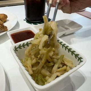 루시델리 야미하우스 홍콩 스파이시 프리미엄 짜사이 무침 500g — 4점을 준 리뷰어가 2024년 9월 올린 사용 사진
