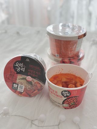 나우  [요리궁리] B타입 ( 매콤, 치즈, 매콤까르보 ) 꽃떡볶이 6개입 세트 — 5점을 준 리뷰어가 2025년 3월 올린 사용 사진