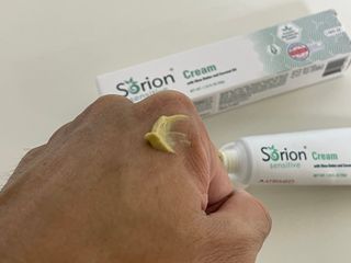 건선/아토/습진/민감성 피부 천연보습진정크림 소리온 크림 & 센시티브 크림 50g — 4.5점을 준 리뷰어가 2022년 1월 올린 사용 사진