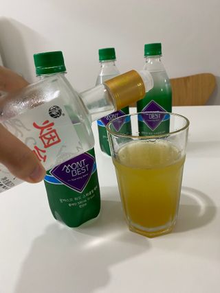 몽베스트 Montbest with Sparkling water Plain 20병 — 5점을 준 리뷰어가 2022년 11월 올린 사용 사진