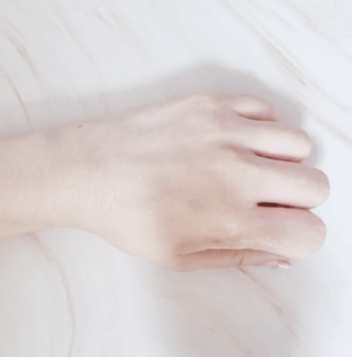 ODEAR ENDERMIC EGF COLLAGEN FLUID 오데어 엔더믹 이지에프 콜라겐 플루이드 — 5점을 준 리뷰어가 2022년 4월 올린 사용 사진