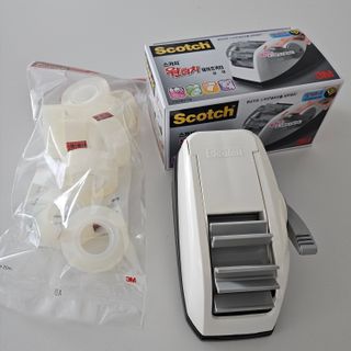 3M 스카치 원터치 테이프 디스펜서 커터기 오렌지/블랙 + 초강력 다용도 테이프 8매 — 5점을 준 리뷰어가 2024년 4월 올린 사용 사진