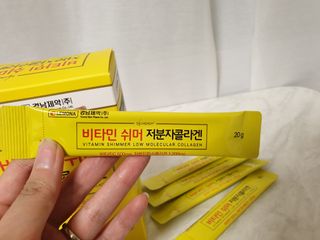 자연에온 경남제약 비타민 쉬머 저분자콜라겐 20g x 30포 — 5점을 준 리뷰어가 2021년 12월 올린 사용 사진