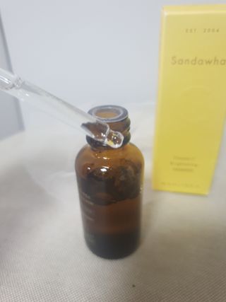 스킨큐어 산다화 비타민c 화이트닝 에센스 30ml — 4점을 준 리뷰어가 2023년 7월 올린 사용 사진
