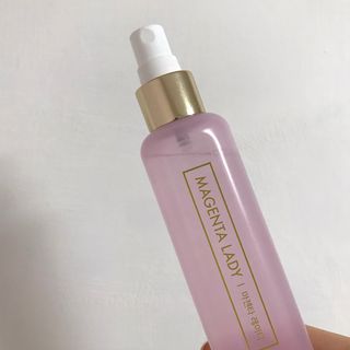 멈칫 X 최준 헤어 앤 바디미스트 소프트블루솝, 마젠타레이디 2종 — 4점을 준 리뷰어가 2021년 6월 올린 사용 사진