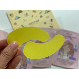 세뚜아(Cettua) 나우[세뚜아] 비타풀 아이 패치 Cettua Vita-Full Eye Patch — 4점을 준 리뷰어가 2024년 4월 올린 사용 사진