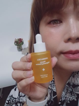 체르엠 스템앤셀 비타민 브라이트닝 에센스 30ml 1개 — 5점을 준 리뷰어가 2021년 10월 올린 사용 사진