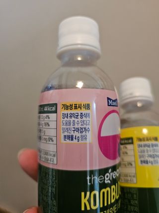 더그레잇티 콤부차 [매일유업] 더그레잇티 44kcal 콤부차 300ml *12개입 (오리지널 6개+베리리치 6개) — 4점을 준 리뷰어가 2023년 7월 올린 사용 사진