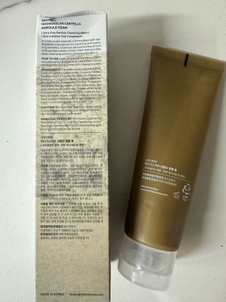 스킨1004 [SKIN1004] 마다가스카르 센텔라 앰플 폼 125ml — 5점을 준 리뷰어가 2024년 9월 올린 사용 사진