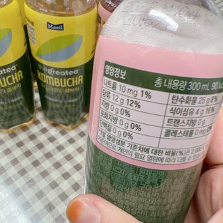 더그레잇티 콤부차 300ml *12개입 (오리지널 6개+베리리치 6개) — 4.5점을 준 리뷰어가 2022년 7월 올린 사용 사진