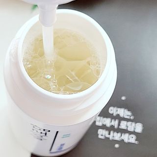 [바이로담] 저자극 약산성버블 폼 폼클렌징 150ml — 5점을 준 리뷰어가 2021년 3월 올린 사용 사진