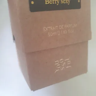 유쏘풀 익스프레 드 퍼퓸 50ml 4종  [세인트 모리츠] [베리섹시] [상탈 세콰이아] [엠포리아 코튼] 중 택 1 — 5점을 준 리뷰어가 2022년 3월 올린 사용 사진