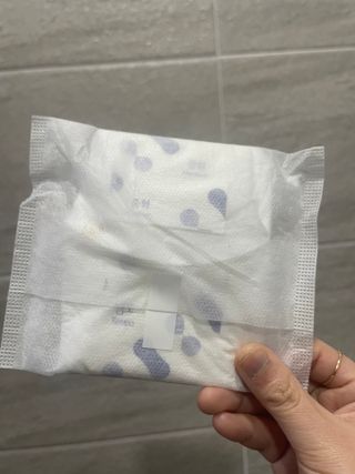 나우[템포] 템포 패드 내추럴 순면 생리대 SET(중형 슬림 + 대형 + 라이너) — 5점을 준 리뷰어가 2024년 4월 올린 사용 사진