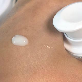 약손명가코스메틱 에오스보떼 아쿠아 모이스처라이징 워터 크림 — 5점을 준 리뷰어가 2022년 1월 올린 사용 사진