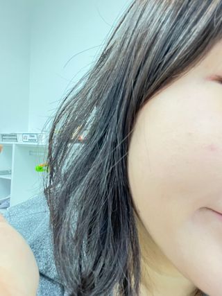 (구매평)스마트 스토어 구매평 _토아스 선 프로텍션 크림 혼합자차 선크림 50g — 5점을 준 리뷰어가 2025년 9월 올린 사용 사진