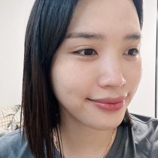 랑벨 수퍼내츄럴 아쿠아 수딩 크림 100ml — 5점을 준 리뷰어가 2022년 5월 올린 사용 사진