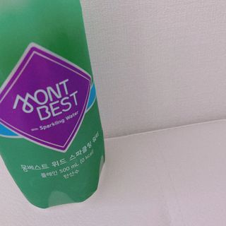 몽베스트 Montbest with Sparkling water Plain 20병 — 5점을 준 리뷰어가 2021년 11월 올린 사용 사진
