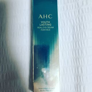 [NEW 탄력유턴 아이크림] AHC 유스 래스팅 리얼 아이크림 포 페이스 — 5점을 준 리뷰어가 2021년 2월 올린 사용 사진