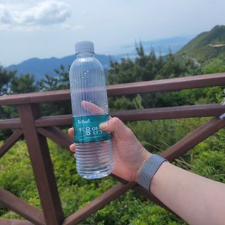 닥터유 제주용암수 닥터유 용암수 530ml — 5점을 준 리뷰어가 2022년 5월 올린 사용 사진