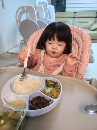 유비맘 스푼포크 케이스 세트 1+1 _컬러랜덤 발송 — 5점을 준 리뷰어가 2021년 1월 올린 사용 사진
