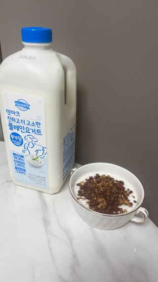 *구매평_[덴마크] 진하고 더 고소한 무가당 플레인 요거트 1.8L — 5점을 준 리뷰어가 2025년 9월 올린 사용 사진