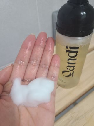 헤어플러스 콴디 아침세안제 폼클렌징 퓨어 어니스티 모닝클렌저 — 5점을 준 리뷰어가 2021년 4월 올린 사용 사진