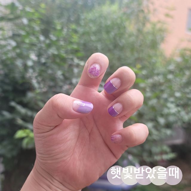 [네일가게] 햇빛에 닿으면 색이 변하는 신기한 햇살 반전 네일스티커 리뷰 사진