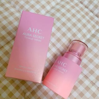 AHC 아우라 시크릿 톤업 벨벳 — 5점을 준 리뷰어가 2021년 5월 올린 사용 사진