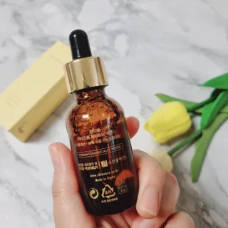 스킨큐어 산다화 비타민c 화이트닝 에센스 30ml — 5점을 준 리뷰어가 2023년 12월 올린 사용 사진