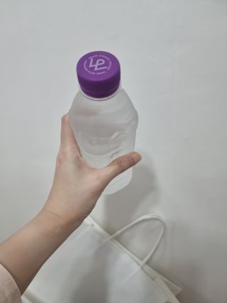 몽베스트 [MONTBEST]위드어스 500mL 20병 — 5점을 준 리뷰어가 2022년 11월 올린 사용 사진