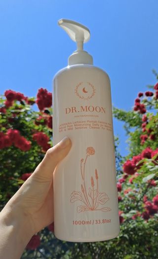 프리[닥터문] 유산균 락토케어 질경초 여성청결제 1000ml (젤타입) — 5점을 준 리뷰어가 2022년 5월 올린 사용 사진