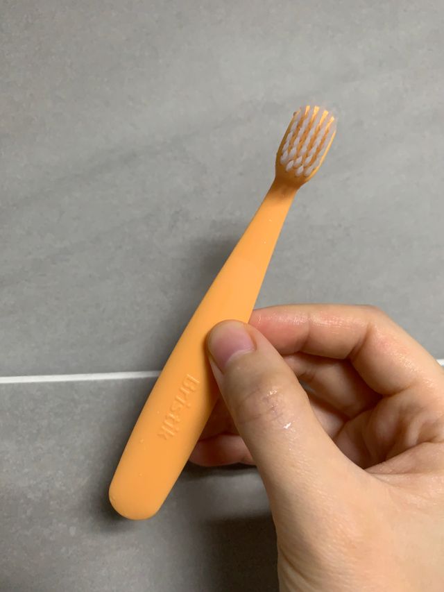 브리스틱 에르고 유아칫솔 1단계 리뷰 사진