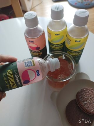더그레잇티 콤부차 300ml *12개입 (오리지널 6개+베리리치 6개) — 5점을 준 리뷰어가 2022년 7월 올린 사용 사진