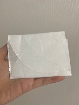 리브얼 | LIVALL 바이오셀룰로오스 마스크 레스트 앤 글로우 33ml  x 3개입 — 4.5점을 준 리뷰어가 2022년 6월 올린 사용 사진