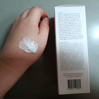 아토캐논(ATO CANNON) 아토캐논 고보습 바디로션 200ml — 5점을 준 리뷰어가 2023년 1월 올린 사용 사진