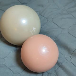 트라택 쿠셔닝 웨이트볼 0.5kg + 1kg SET — 5점을 준 리뷰어가 2022년 6월 올린 사용 사진