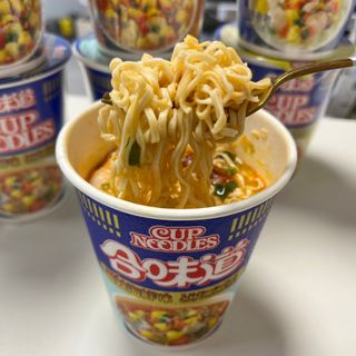 NISSIN 닛신 컵누들  4종 - 씨푸드오리지날, 씨푸드 스파이시, 씨푸드 커리, 씨푸드 XO소스 — 5점을 준 리뷰어가 2022년 5월 올린 사용 사진