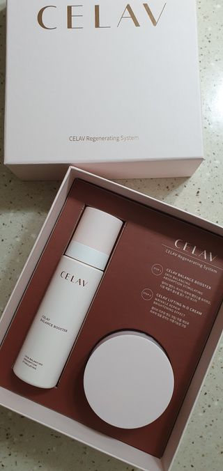 프리마인 바르기만 하면 철벽 스킨케어+24시간 마스크팩 효과. 셀라브 리제너레이팅 시스템 부스터+크림 세트 — 5점을 준 리뷰어가 2023년 4월 올린 사용 사진