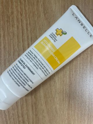 랑벨 비타 에너지 잡티 크림 75ml (피부 속 기미완화크림) — 5점을 준 리뷰어가 2022년 5월 올린 사용 사진