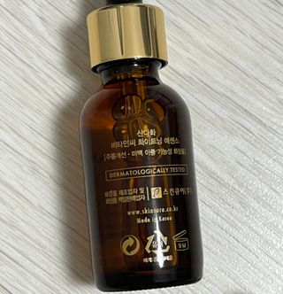 스킨큐어 산다화 비타민c 화이트닝 에센스 30ml — 5점을 준 리뷰어가 2023년 10월 올린 사용 사진
