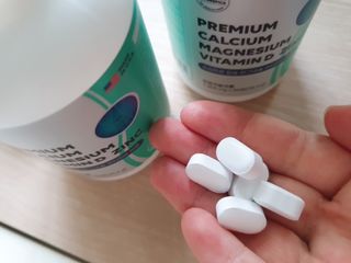 서울약사신협 네이처픽_칼슘마그네슘비타민D_1,305mg x 120캡슐 — 5점을 준 리뷰어가 2021년 9월 올린 사용 사진