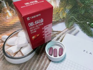 [대웅제약] 간과 항산화 케어, 에너씨슬 레이디 밀크씨슬 멀티비타민 — 5점을 준 리뷰어가 2021년 8월 올린 사용 사진