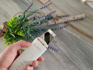 디하우트 랩 4 in 1 갈바닉 아쿠아 워터 필링기 스킨스크러버 — 5점을 준 리뷰어가 2021년 11월 올린 사용 사진